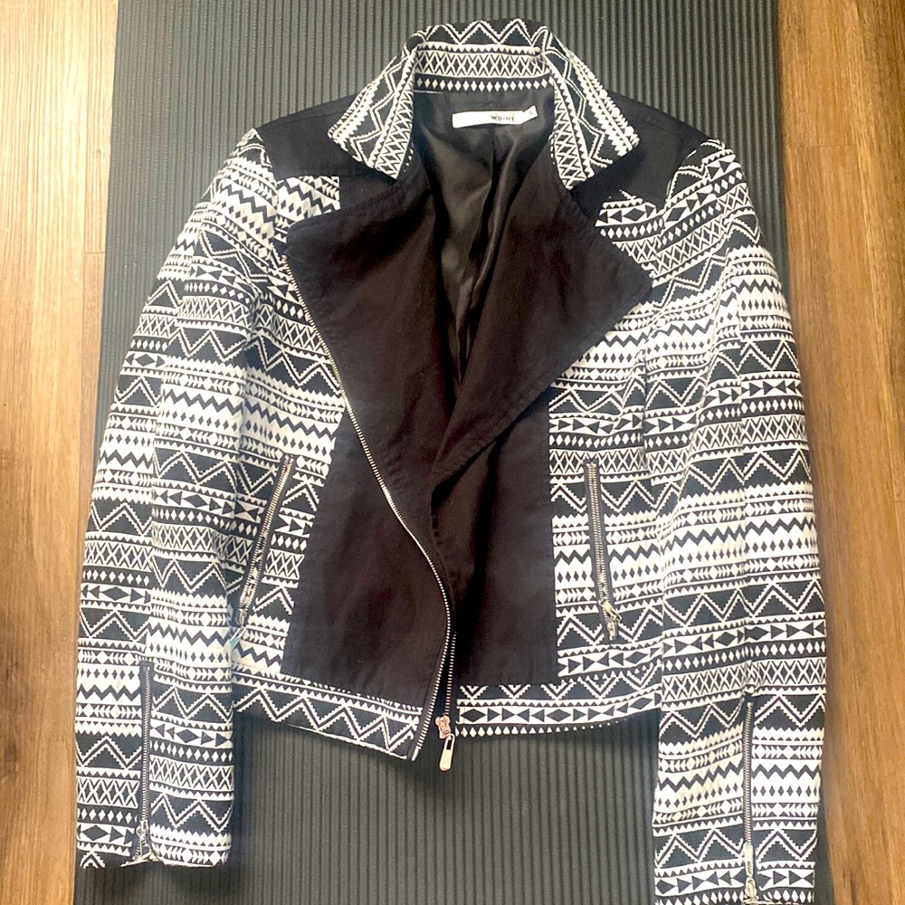 WD NY white and black motorcycle Jacket size L